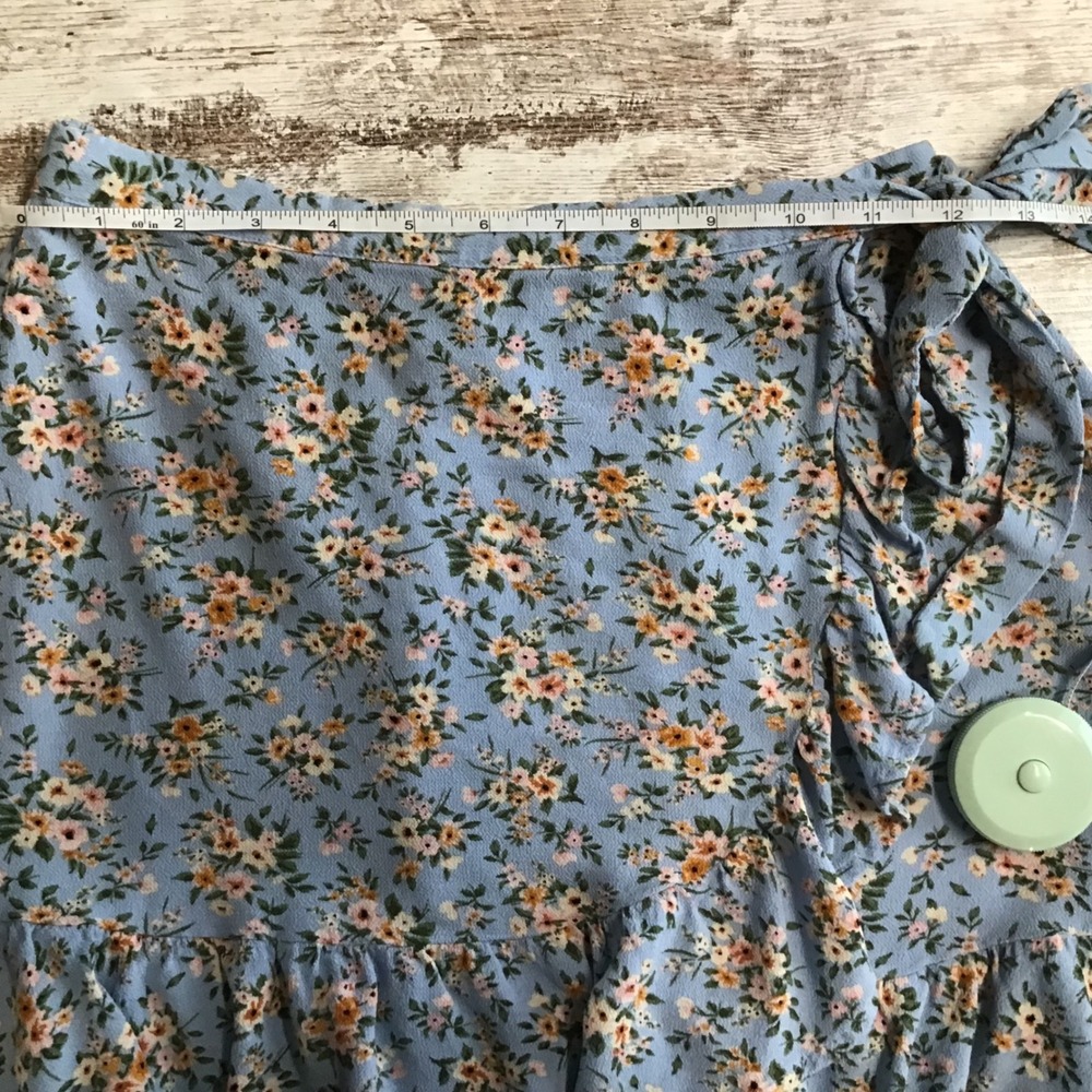 American Eagle Blue Floral Ruffle Mini Wrap Skirt Small Elastic Back Boho Summer - Picture 5 of 11